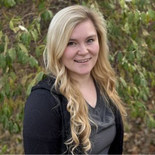 Jess Dr. Selina Molnar